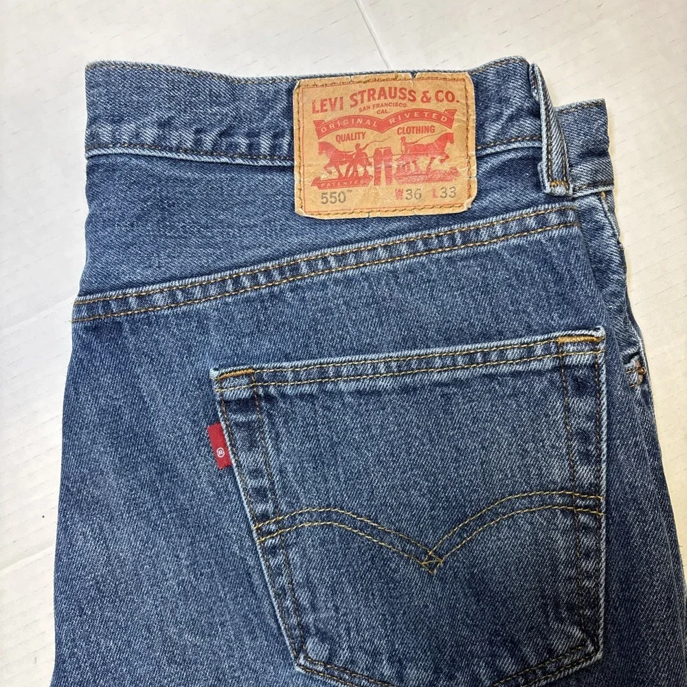 Levis levi 550